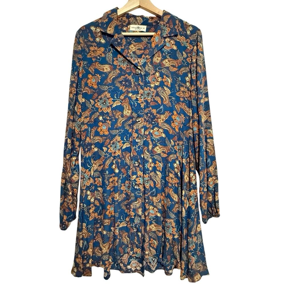 Natural Life Shirt Dress SIZE MEDIUM Ainsley Blue Paisley Floral Buttons Knee L